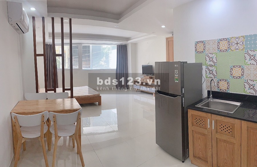 Cho thuê căn hộ đường Bành Văn Trân gần công viên Lê Thị Riêng