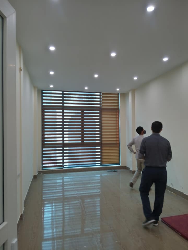 Hot! Nhà MP Nguyễn Ngọc Nại 81m, 6T thang máy, MT4m, KD sầm uất, giá 20.5 tỷ