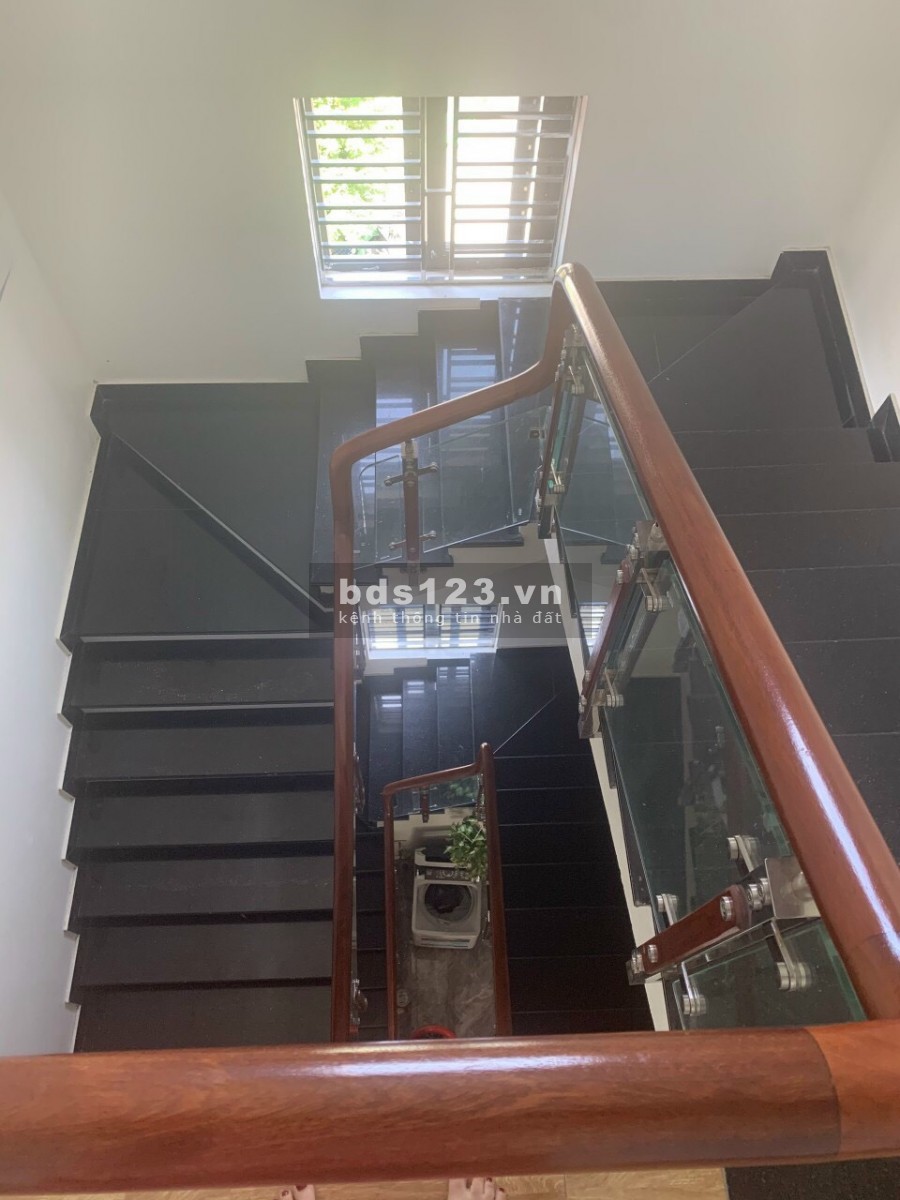 Bán gấp nhà 165 Chùa Bộc, 55m2x6TxMT4.6m, ô tô tránh, vỉa hè, 11.1tỷ