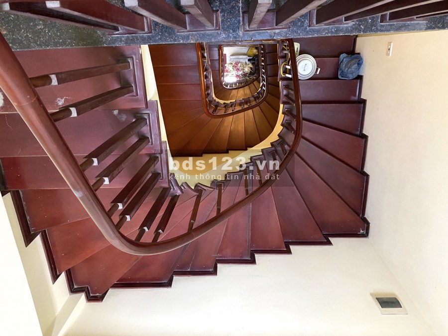 Sốc.. Sốc Quá Đi!! Nhà Hồ Lâm Du, ngõ thông, 42m2, 3.8tỷ