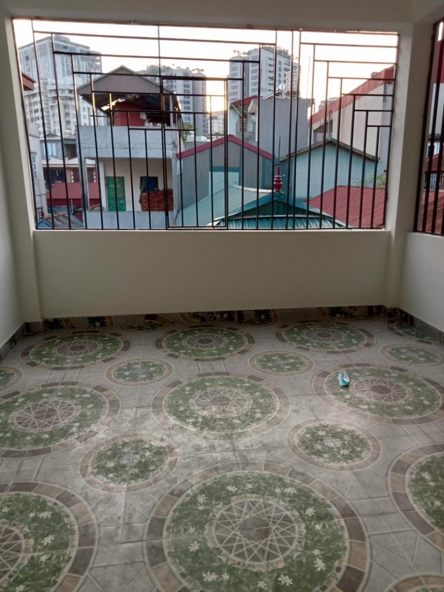 Tôi cần bán nhà Phố Chính Kinh 45M2, Gần Phố, Lô góc, Ba gác chạy vù vù. LH: 0964657169.