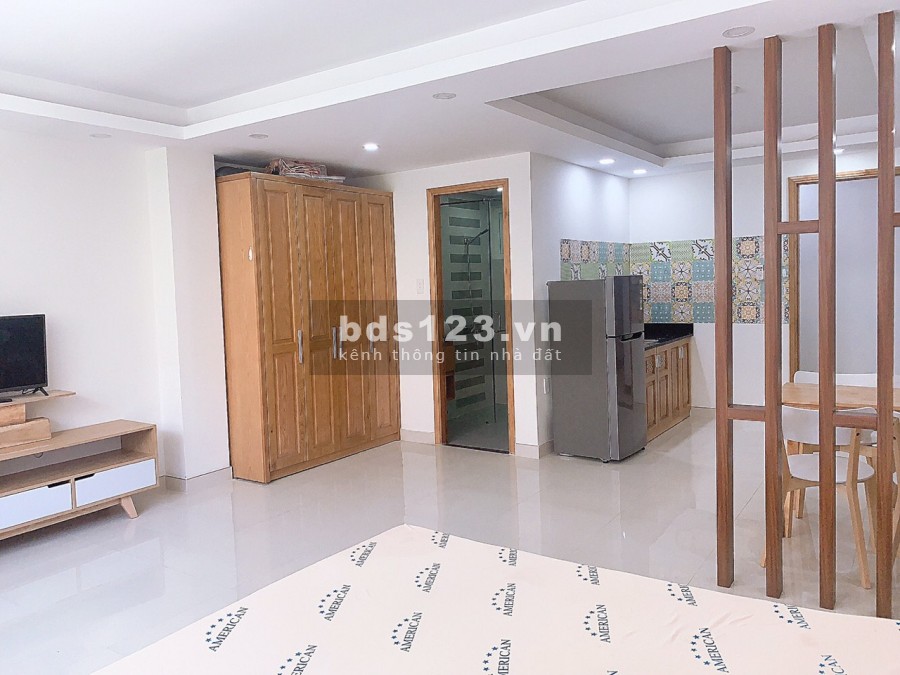 Cho thuê căn hộ đường Bành Văn Trân gần công viên Lê Thị Riêng