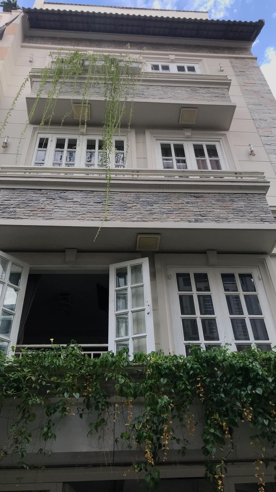 Bán Nhà Phú Nhuận 86m2 5 tầng 7x12,5m Giá 22 TỶ Giá Sốc; CẦN BÁN GẤP .