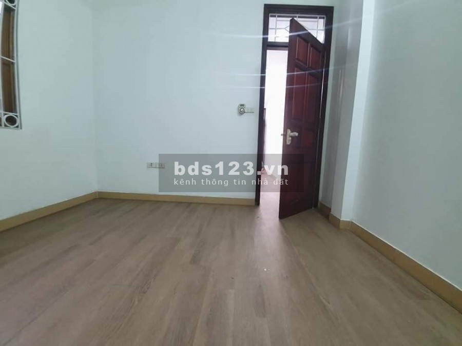 Bán nhà riêng Khương Đình, Thanh Xuân, Hà Nội, 35m2 x 4 tầng, giá 2.8 tỷ.