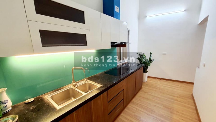 Bán đất tặng nhà, cạnh phố Minh Khai 60m2 chỉ 3.2 tỷ. LH: 0383840480.