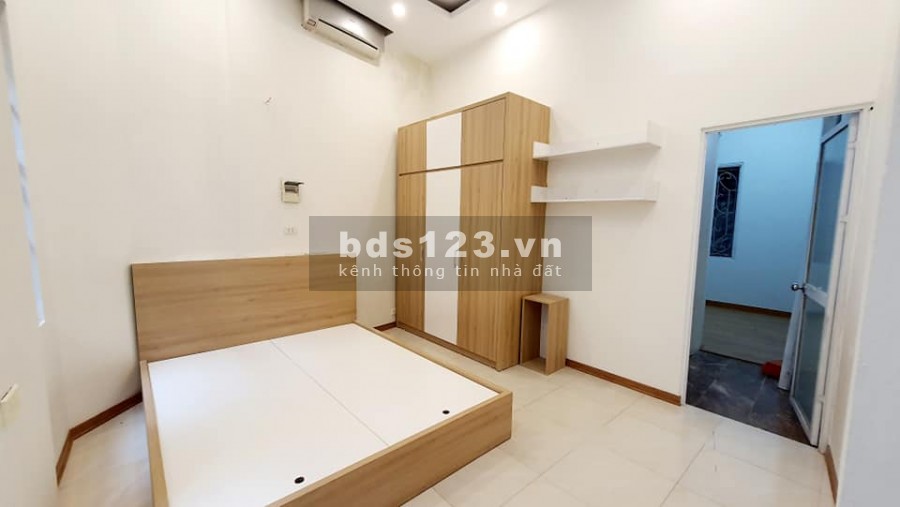 Bán đất tặng nhà, cạnh phố Minh Khai 60m2 chỉ 3.2 tỷ. LH: 0383840480.