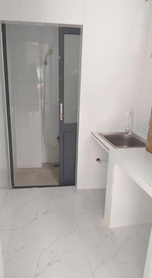 Nhà mặt tiền hiếm, góc giá 4.95 tỷ, ngang 5,3m, Bùi Thế Mỹ, Tân Bình