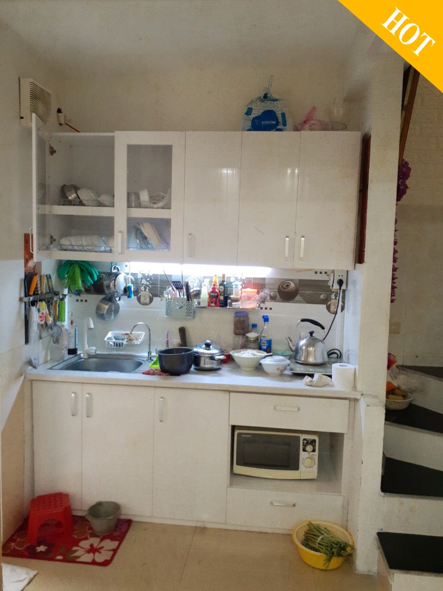 Nhà mới ở ngay ngang 4m, sát căn mặt tiền chỉ 5,4 tỷ Thiên Phước Tân Bình
