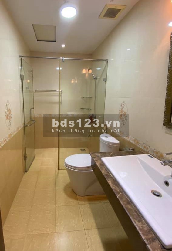 BÁN NHÀ RIÊNG NGÕ VĂN HƯƠNG, QUẬN ĐỐNG ĐA. DT 38M, GIÁ 3.6 TỶ .