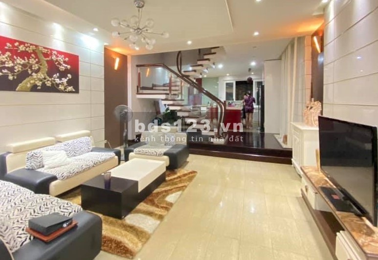 BÁN NHÀ RIÊNG NGÕ VĂN HƯƠNG, QUẬN ĐỐNG ĐA. DT 38M, GIÁ 3.6 TỶ .