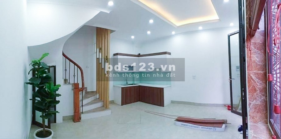 Nhà phố định công thượng, dt 35 m2 5 tầng 5 mt giá 3 tỷ dt; 0373344868