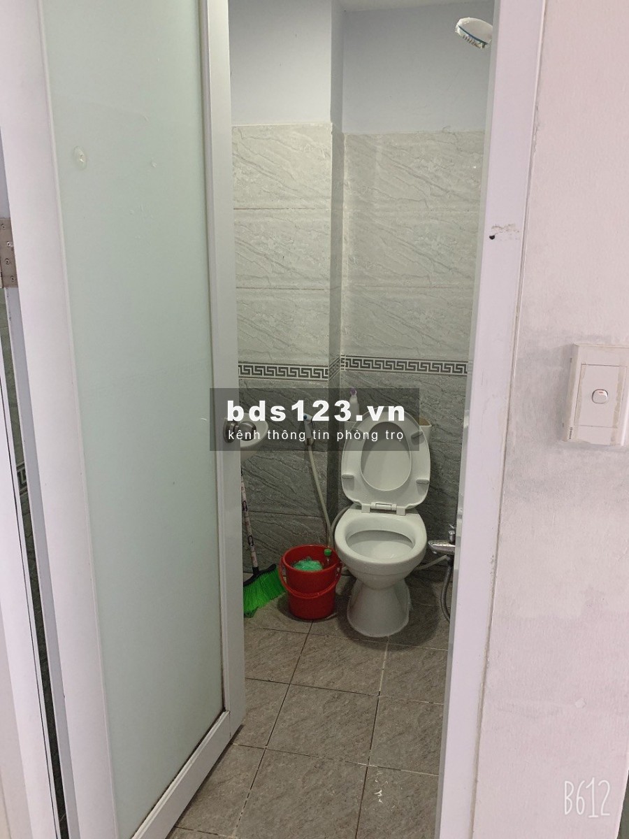 Cho thuê phòng trọ 18m2 có máy lạnh Đường 3/2, Quận 10