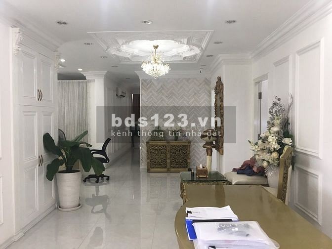 Bán căn hộ phường Thảo Điền, diện tích 178 m2 vị trí đắc địa, tầng cao view triệu đô
