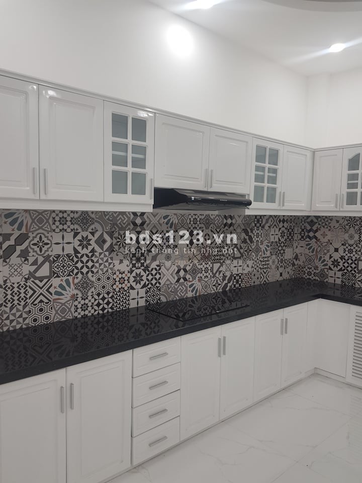 Bán Nhà Phố Đường Hoàng Hoa Thám Quận Bình Thạnh. DT: 73m2. LH: 0932155399.