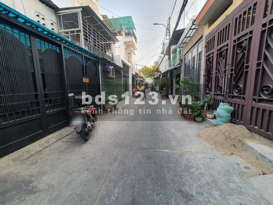 Nhà 1 Lầu SHR, Giá 2,5 tỷ , Đường Huỳnh Tấn Phát, Phường Tân Thuận Tây, Quận 7