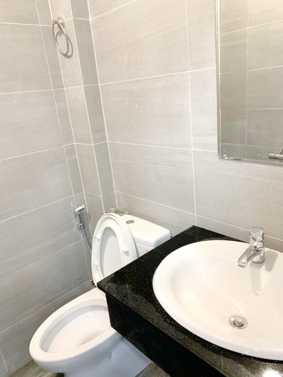 Nhà đẹp 2 lầu ST hẻm 720 Phạm Thế Hiển P4 Q8