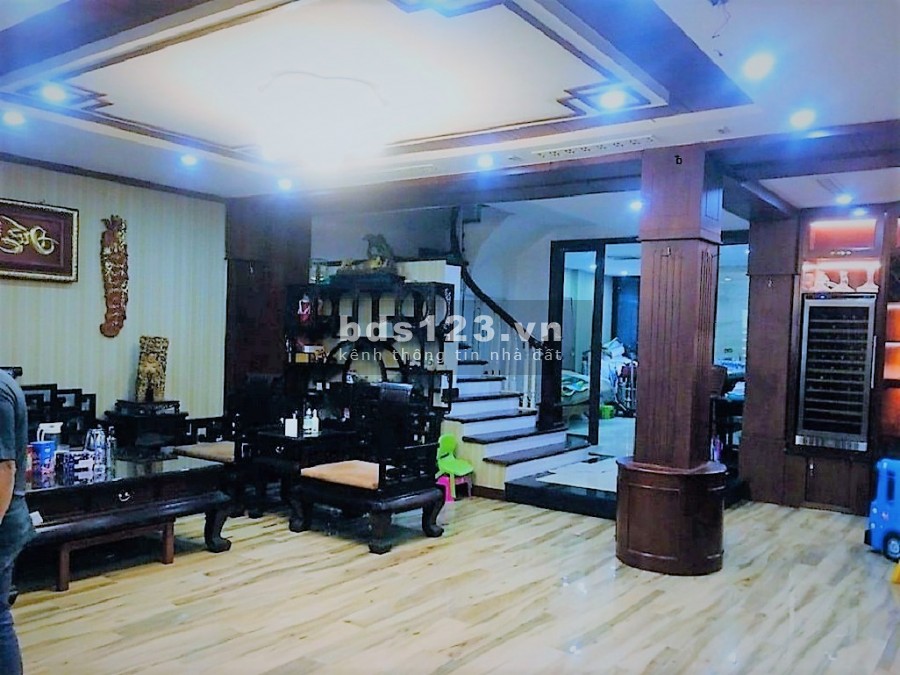 Bán nhà mặt phố Thụy Khuê, Tây Hồ. Vỉa hè, ô tô, KD. 124m2 5T MT7.3m 29tỷ