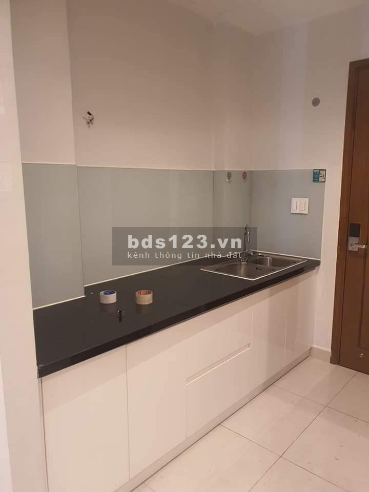 Cho thuê CH Sky Center Phổ Quang Offictel 36m2, ntcb, giá 8Tr