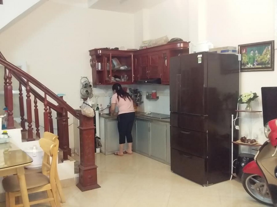 Bán gấp nhà riêng phố Tô Vĩnh Diện Thanh Xuân 63m ô tô gần phố ở ngay 6.8 tỷ LH 0966663925