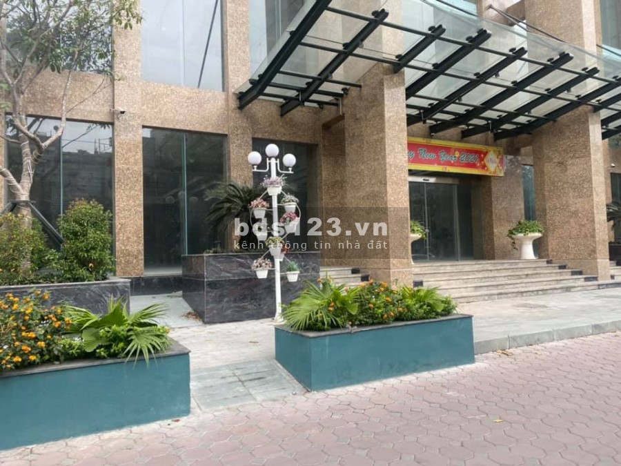 TOÀ NHÀ DỊCH VỤ VĂN PHÒNG CĂN HỘ DU LỊCH PHỐ NGUYỄN HOÀNG 1850 m2 21 tầng, 630 tỷ