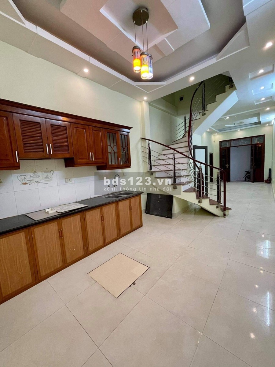 GÀ ĐẺ TRỨNG VÀNG Ở ĐÔNG THIÊN HOÀNG MAI. CHÍNH CHỦ BÁN GẤP ĐỂ MUA NHÀ TO HƠN