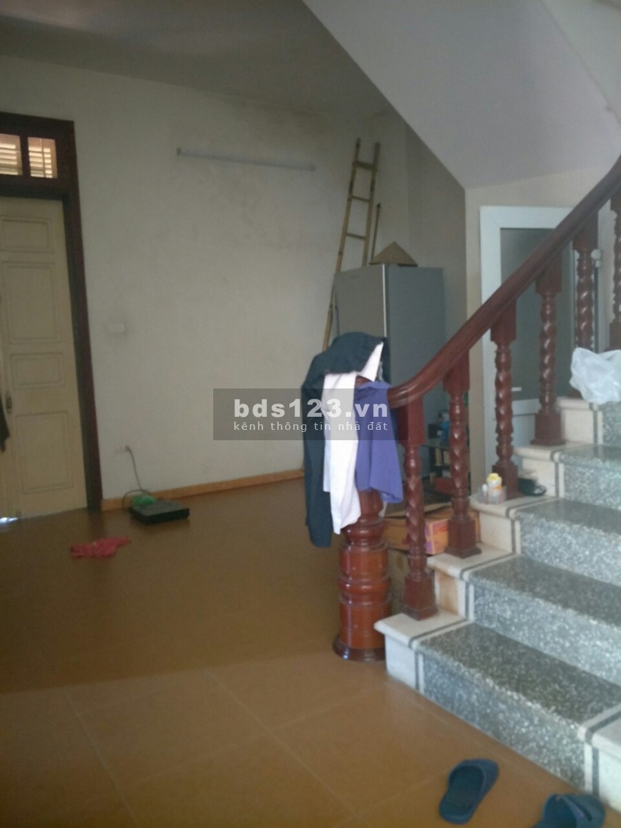 Bán Biệt thự Ngọc Thụy 160m2x3 tầng, MT 12m, Gara ô tô, KD. Giá chỉ 10.5 tỷ.