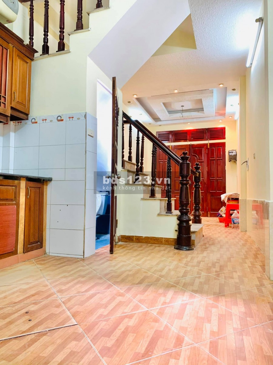 Lô Góc, Ngõ Nông Rộng, Nhà Đẹp Minh Khai, 34m2, 5 Tầng, Giá 3,35 Tỷ