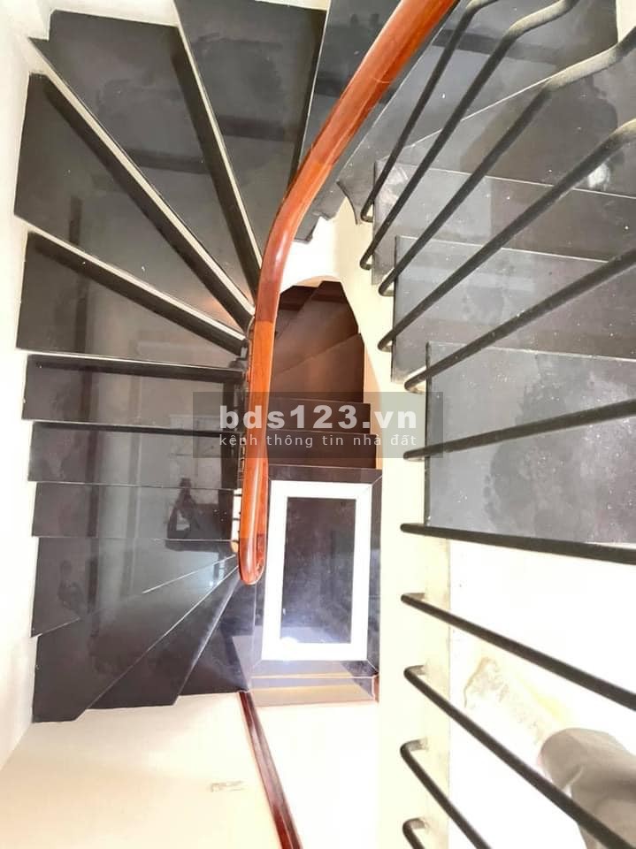 Chỉ 2,5 tỷ sở hữu ngay nhà phố Hà Trì, 5 tầng, mặt tiền thoáng LH Mạnh 0358.190.544