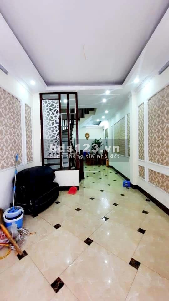 Bán nhà ngõ rộng Bùi Xương Trạch, nhà đẹp, yên tĩnh, ở ngay 4.15 tỷ