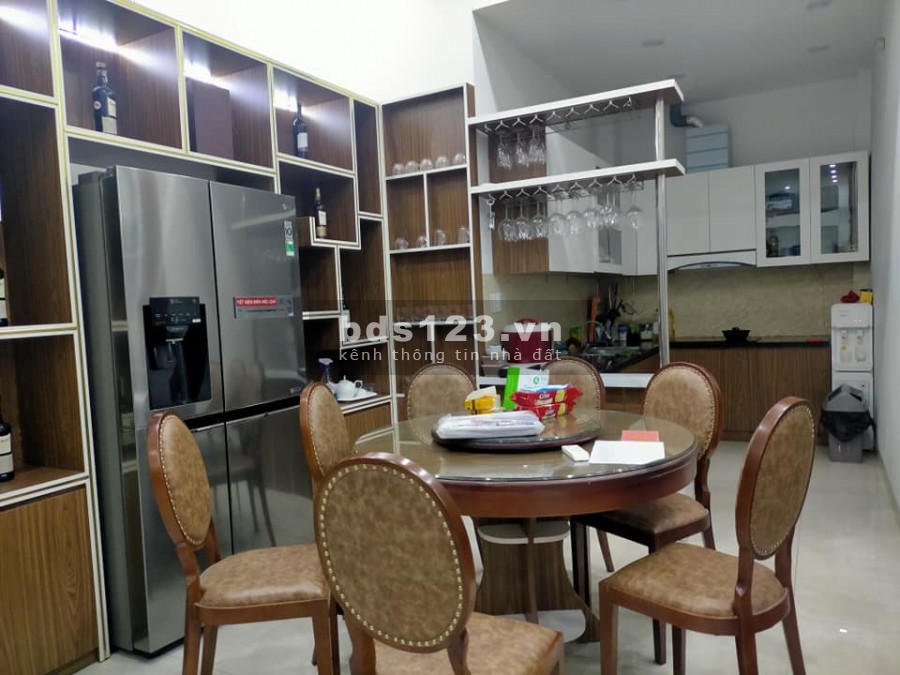 BÁN NHÀ BÁT KHỐI ĐỈNH CAO AN SINH LỜI 41M2 HƠN 3 TỶ