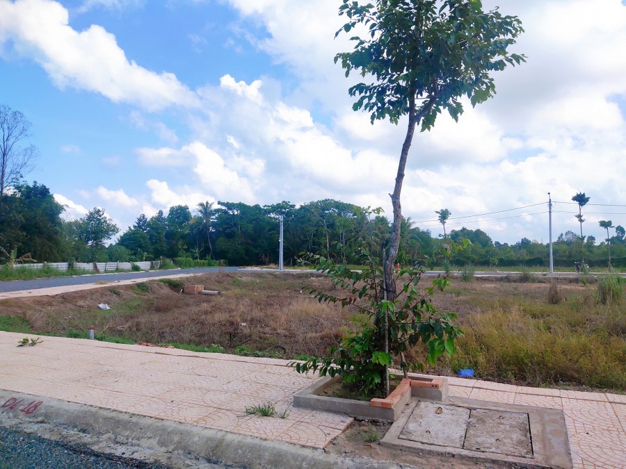 Đất thổ cư sổ đỏ góc 2 mặt tiền 167m2. gần Thị Trần Cái Tắc, Hậu Giang