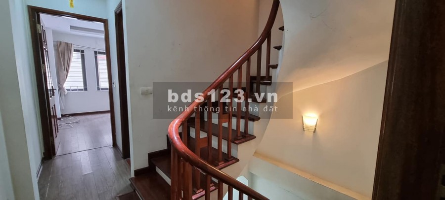 BÁN NHÀ NGUYỄN SƠN LONG BIÊN QUẬN NGÕ THÔNG Ở NGAY 5T NHỈNH 3 TỶ