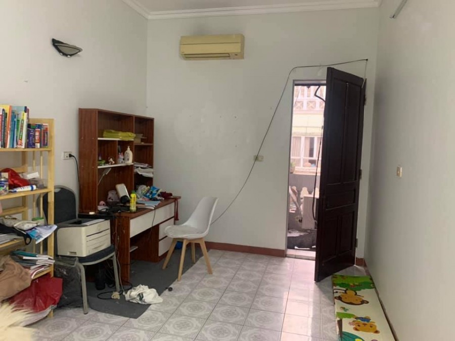 Bán Nhà Khương Đình 60m2x4T, Gần Phố, Ô Tô Đỗ Cổng, 2 Thoáng Vĩnh Viễn, Nhà Đẹp 4 Tỷ