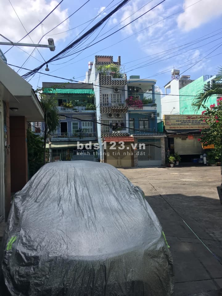 Bán Nhà Quận 11 hẽm xe hơi đổ cữa – Gía Chỉ 8.5 Tỷ