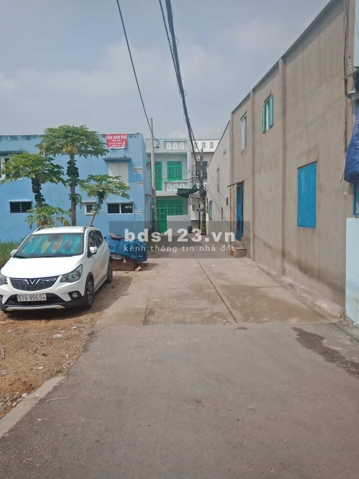 Cần bán gấp nhà Bình Hưng Hòa B Bình Tân 60m2 giá 3,6 tỷ