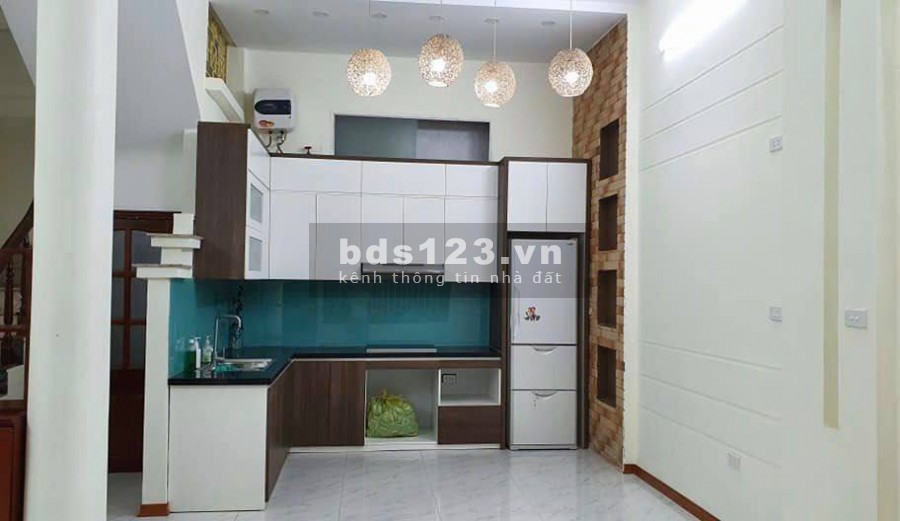 Nhỉnh 6 tỷ ô tô đỗ cửa có ngay nhà 60m2 Hoàng Đạo Thành, Thanh Xuân