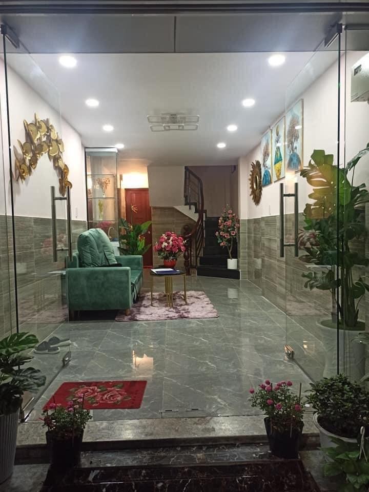 BÁN NHÀ Q1. 30m2 5 tầng GIÁ 6,7 TỶ TRUNG TÂM Q1 Gía Sốc CẦN BÁN GẤP