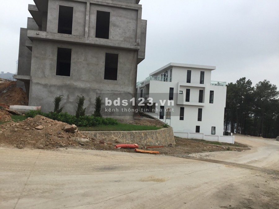 CHUYỂN NHƯỢNG CĂN GÓC HƯỚNG NAM DÃY BIỆT THỰ SONG LẬP DỰ ÁN BIỆT THỰ ĐỒI MONACO HẠ LONG
