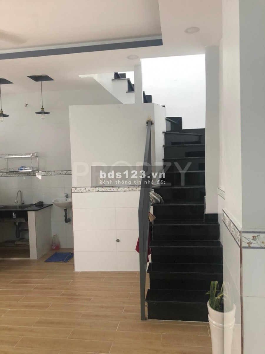 Nhà Hẻm Ba Gác, gần MT Tự Lập, P4, Tân Bình, 5x5.5m, nở hậu, 2 tấm, LH: 0938.764.277
