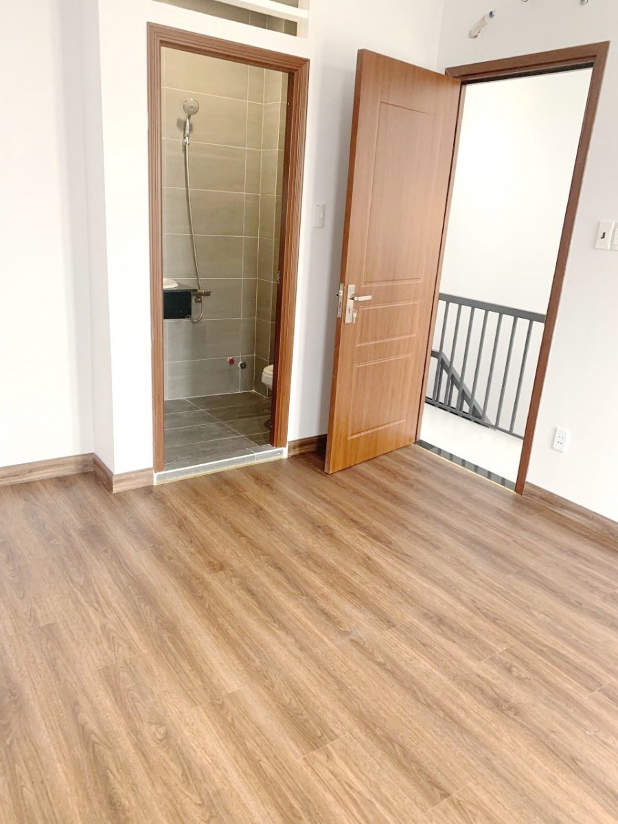 Nhà đẹp 2 lầu ST hẻm 720 Phạm Thế Hiển P4 Q8