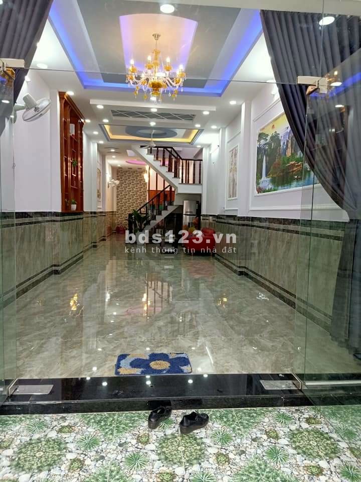Cần tiền bán gấp nhà 52m2 hóc môn giá 1 tỷ 3