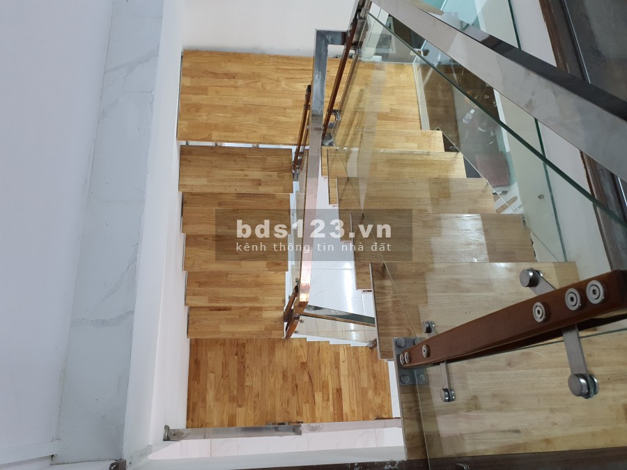 Cần cho thuê nhà Quận 10 Đường Nguyễn Tri Phương