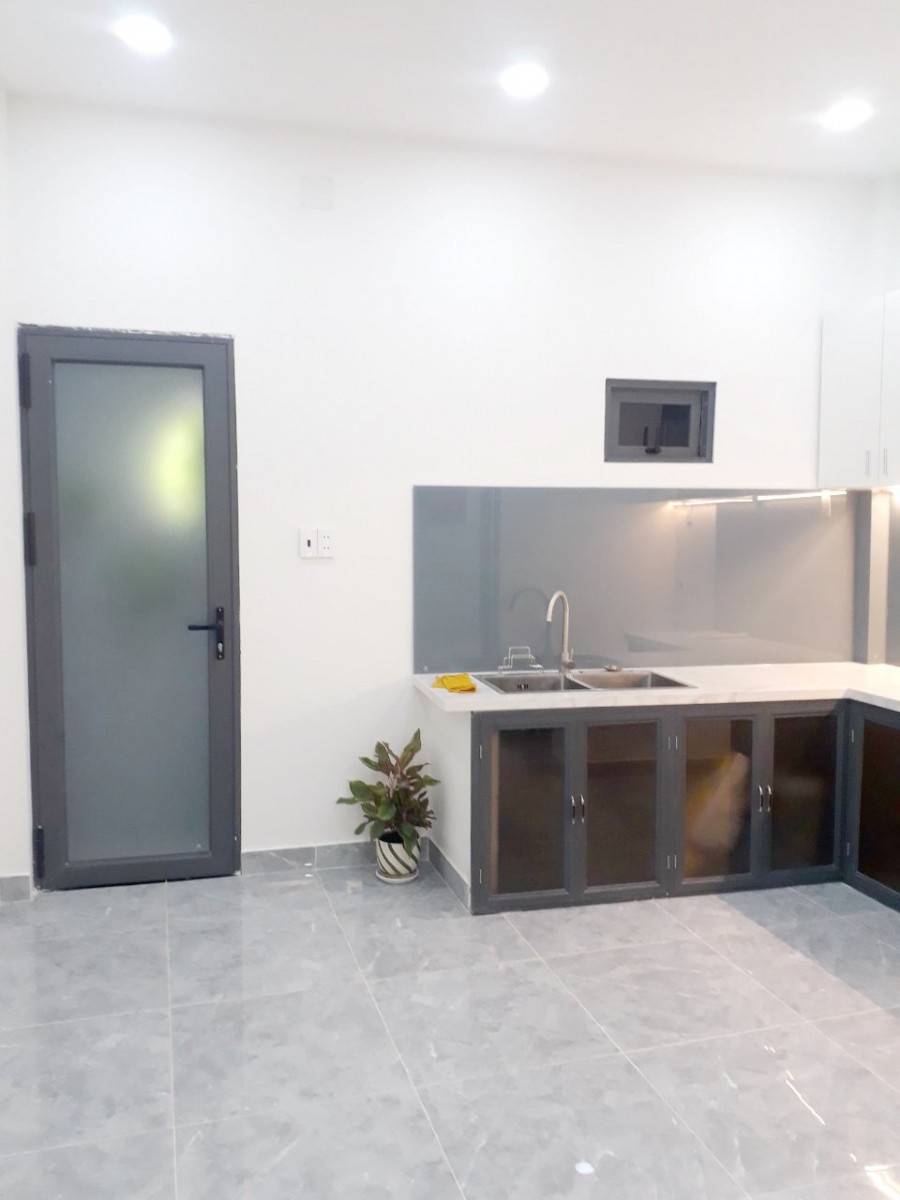 Nhà đẹp 1 lầu, khu an ninh hẻm 184 Âu Dương Lân P3 Q8
