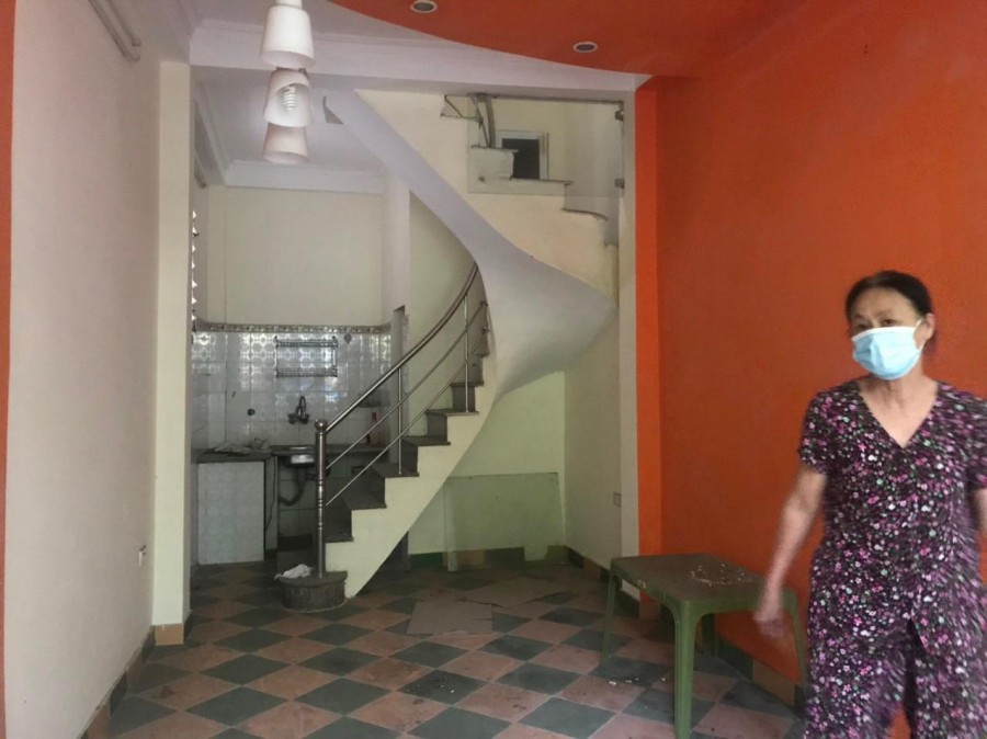 Bán nhà lô góc, DT30 m, 4T, MT3.1 m, giá chào chỉ 2.55 tỷ, Hoàng Hoa Thám.