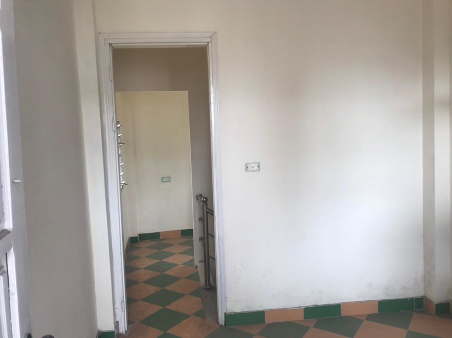 Bán nhà lô góc, DT30 m, 4T, MT3.1 m, giá chào chỉ 2.55 tỷ, Hoàng Hoa Thám.