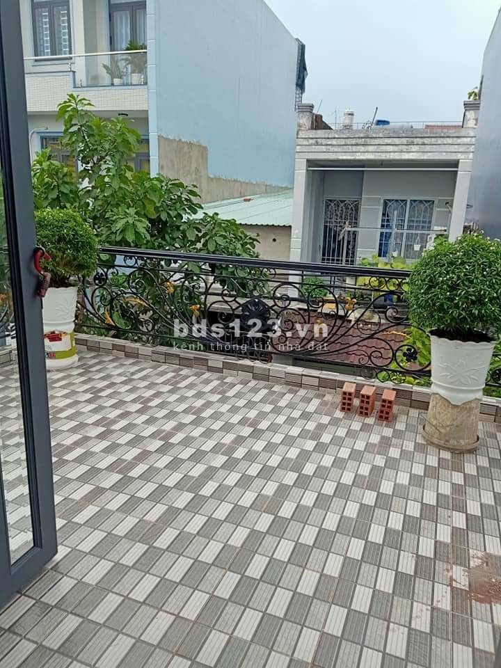 Cần tiền bán gấp nhà 52m2 hóc môn giá 1 tỷ 3
