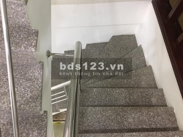 Chính chủ gửi bán nhà ngõ 213 Giáp Nhất, DT 53mx 4,5 tầng Kinh doanh nhỏ