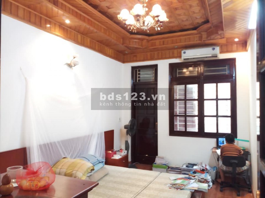 BÁN NHÀ PHÂN LÔ MAI DỊCH, ÔTÔ ĐỖ CỬA, NỘI THẤT GỖ CỰC ĐẸP, CHỈ 7,9 TỶ(Lh: 0368422168)