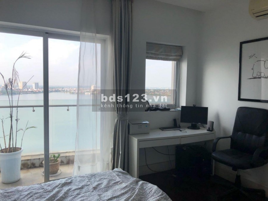 Cho thuê căn hộ biệt thự westlake, view mặt hồ, bể bơi, hướng Đông- Lh: 0972933496 Huy