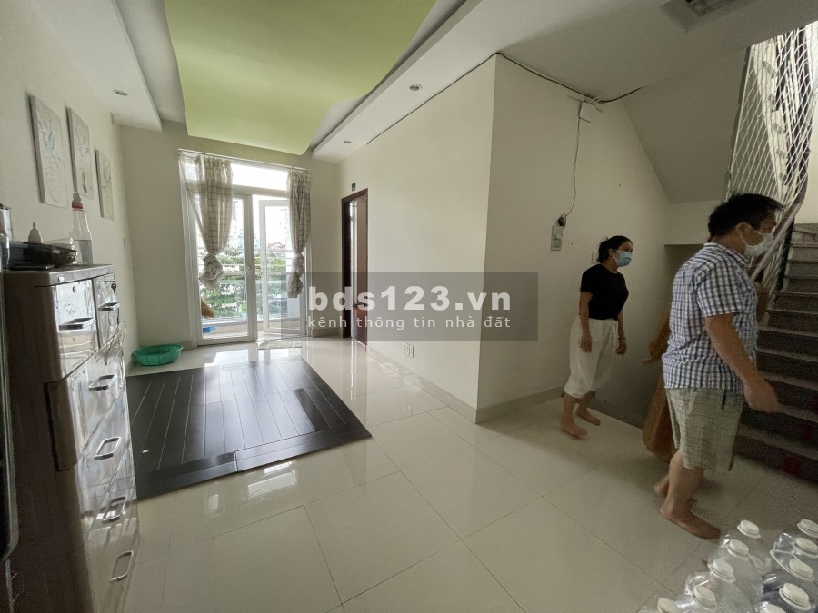 Biệt thự Bình Lợi 7x20m, trệt, 3lầu, 8pn, 7wc. Chỉ 30tr/th.